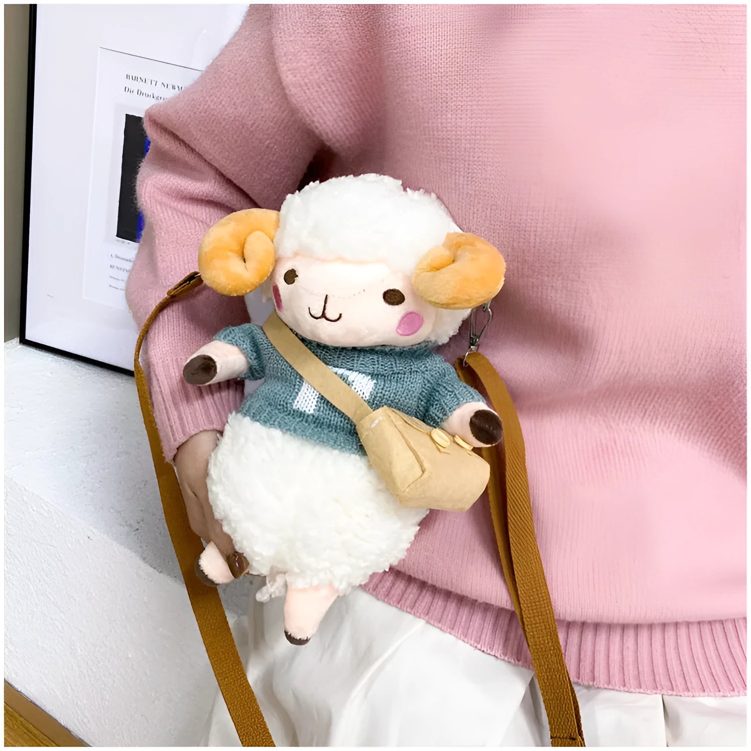 Little Sheep plush crossbody bag in square vertical shape with lamb pattern