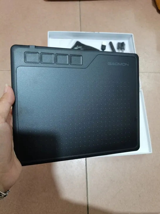 GAOMON S620 drawing tablet digital board with USB connection in standard colour