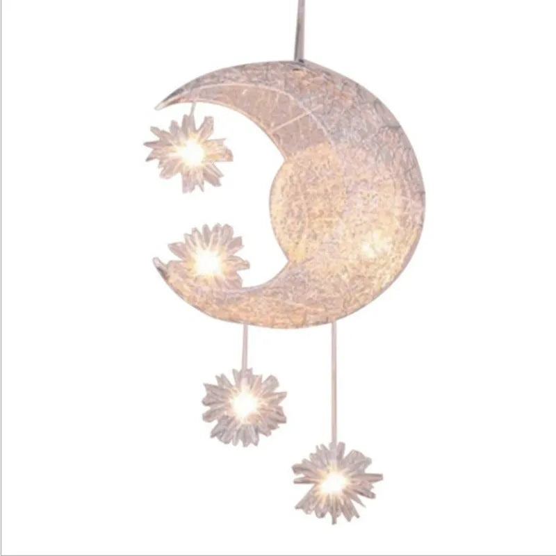 Aluminium wire star moon chandelier with zinc alloy and iron construction, 250mm diameter