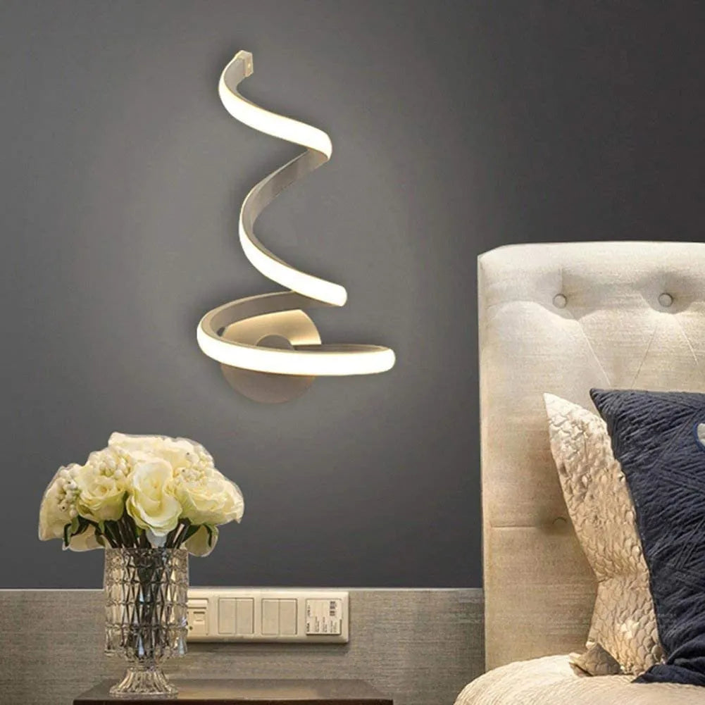 Modern aluminium wall lamp with snake design decorative lighting in contemporary style