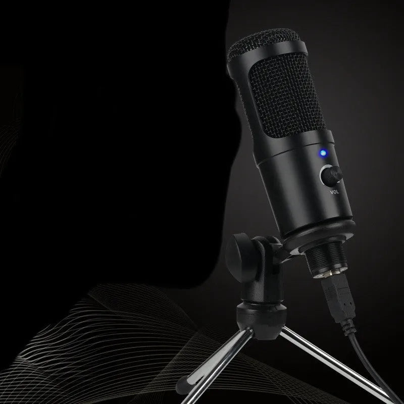 Black condenser microphone with super-cardioid pointing for computer gaming and live recording, 135x22mm with bracket