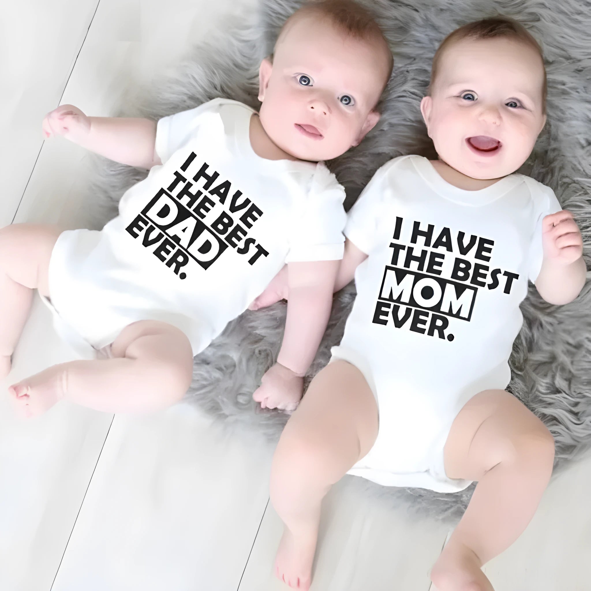 Newborn baby romper in cotton for summer, thin layer, two colour options A and B, sizes 0-24 months