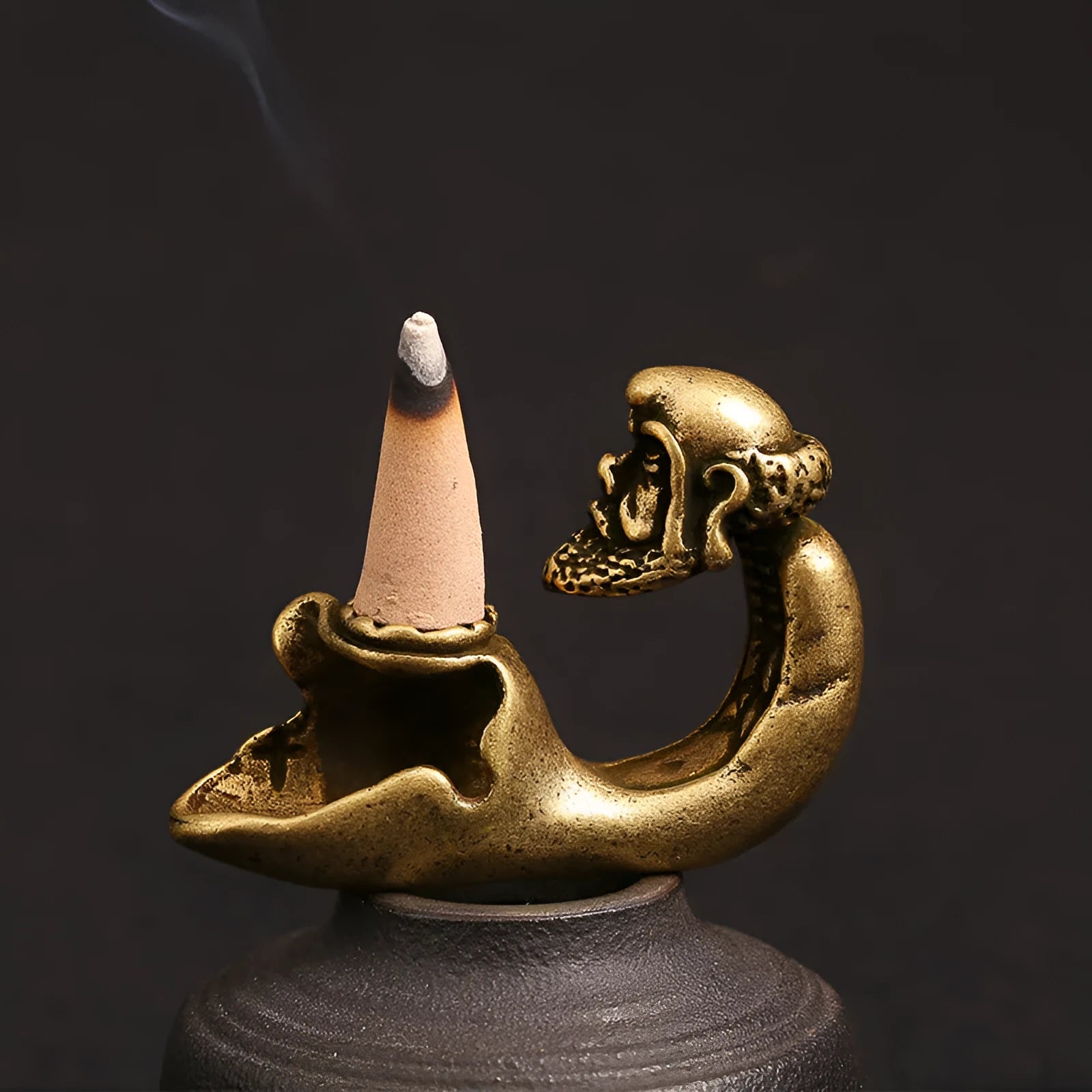 Retro pure copper tea pet fragrance insert ornament made of brass measuring 60cm high