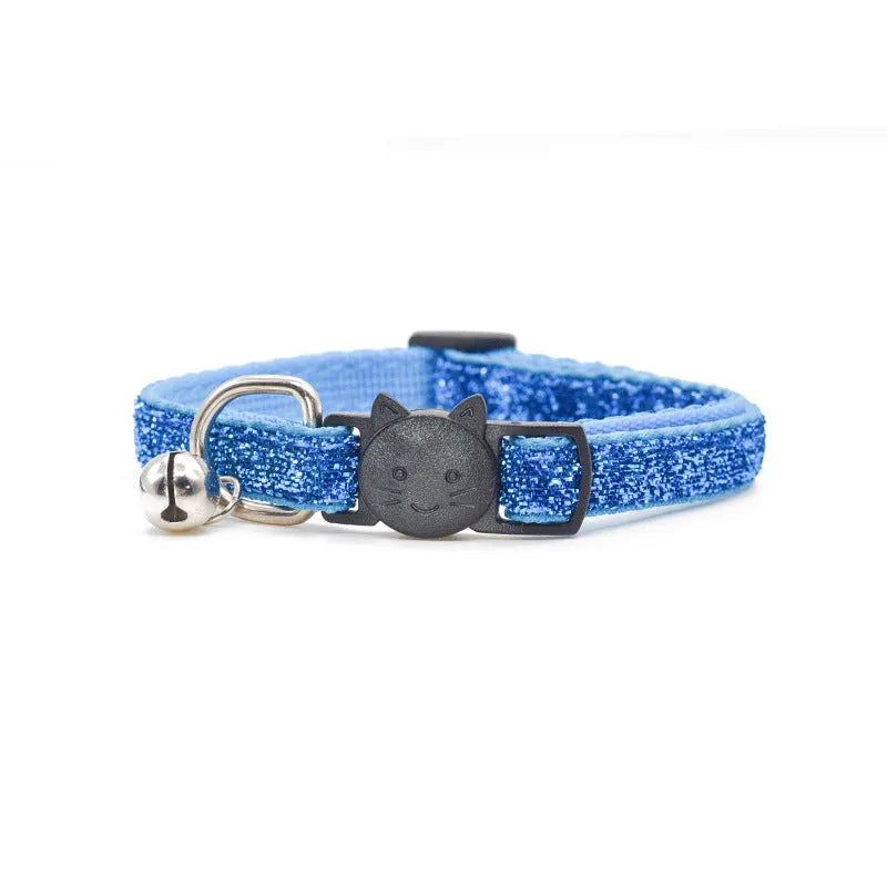 Adjustable cat collar with bell in blue, 21-34cm size, on a white background