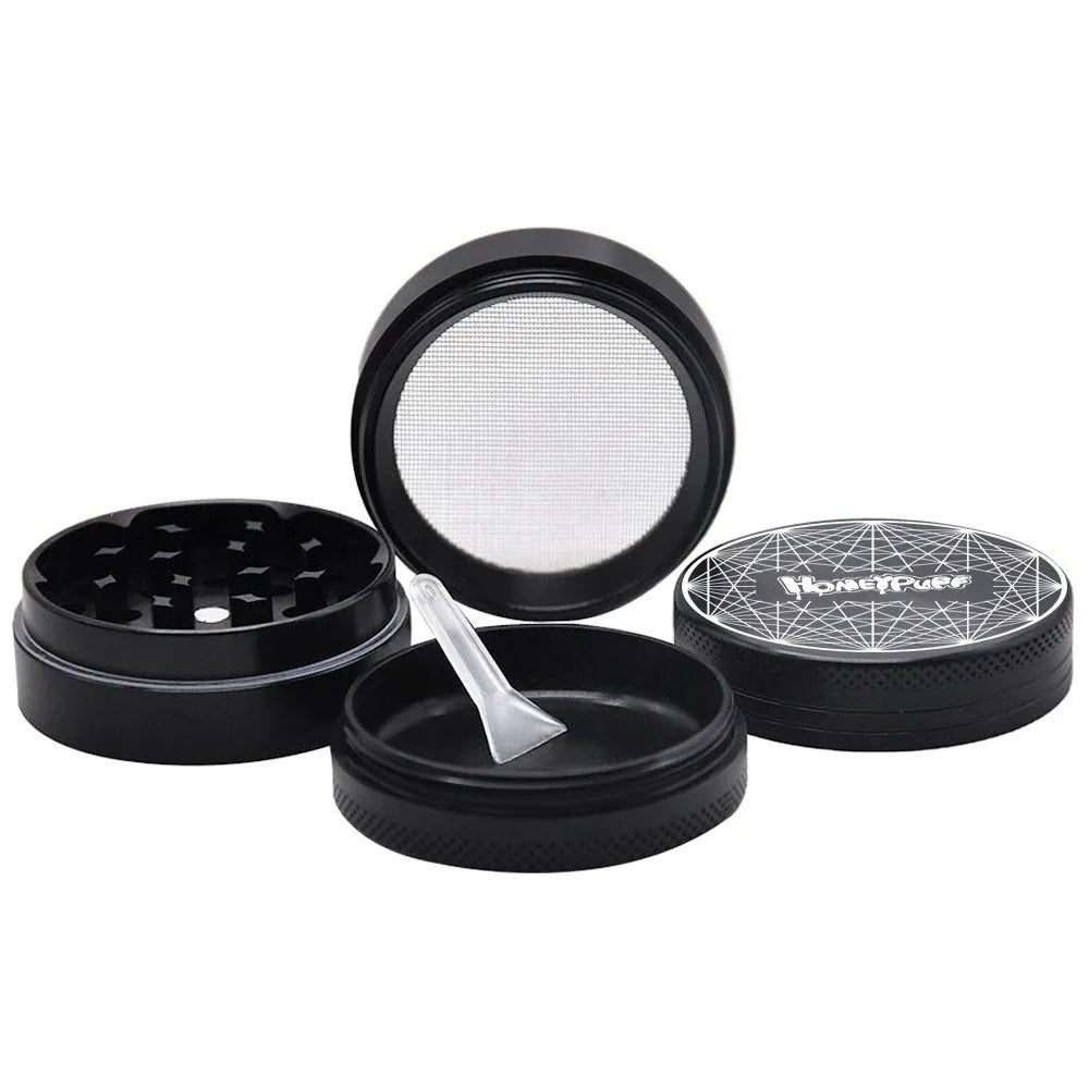 Four-layer aluminium alloy grinder in T12 black with windproof function and integrated tools including key chain and bottle opener