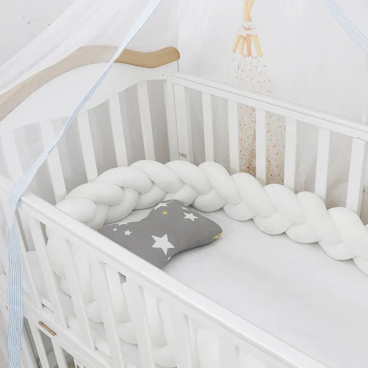 Flexible braid knot baby bumper cushion in soft spandex velvet for crib protection