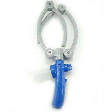 One-key foldable cleaning hose for pet bathing with 40cm PVC ring connected to a garden hose