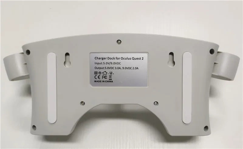 Milky white ABS wall-mounted charging set for Oculus Quest 2 handles with charger wire screw packing box