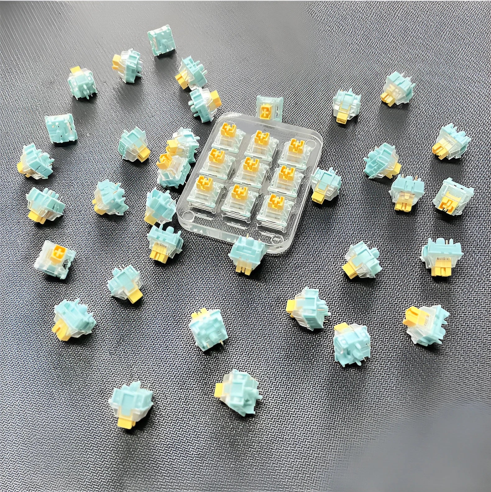 Tiger Mo Sea Salt Lemon PRO Mute linear mechanical keyboard switches 36-piece pack