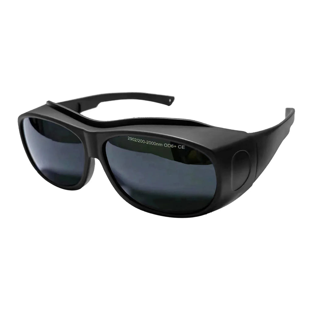 A pair of PC laser protection welding goggles for 200-2000nm optical radiation.