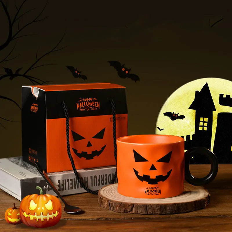 Halloween pumpkin ceramic mug 15cm with handle in orange or white colour with gift box