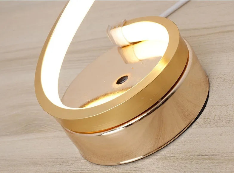 Modern table lamp with metal base and acrylic shade, 24W LED, 125mm diameter, 450mm height, gold finish