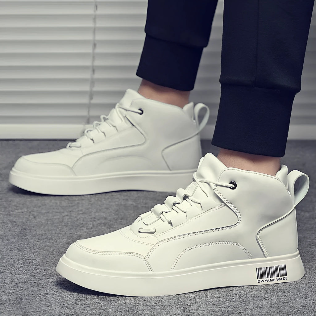 Men's white mid-top lace-up board shoes with round toe and rubber sole