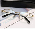 Men's dual-use clip-on presbyopia glasses with metal frame in black and gold