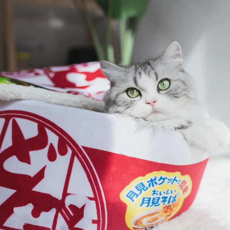 Instant noodles plush cat nest in red ramen colour, 50cm diameter semi-closed cloth pet bed