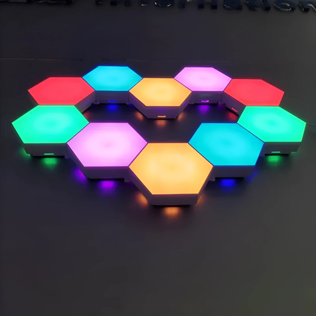 Hexagon quantum wall lamp with plastic shade, G4 holder, 103 x 90 x 30 mm, modular 1 3 6 10 lamp options