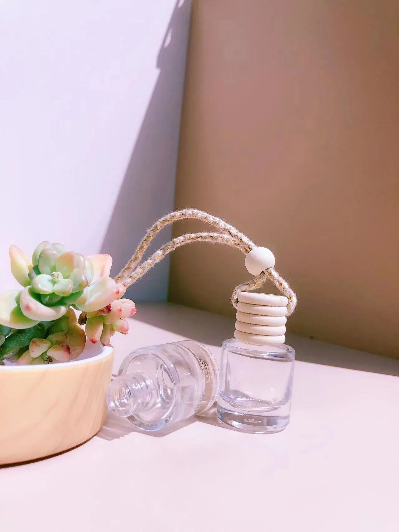Car perfume pendant fragrance with glass bottle in cylinder, diamond, flat drum and square shape options