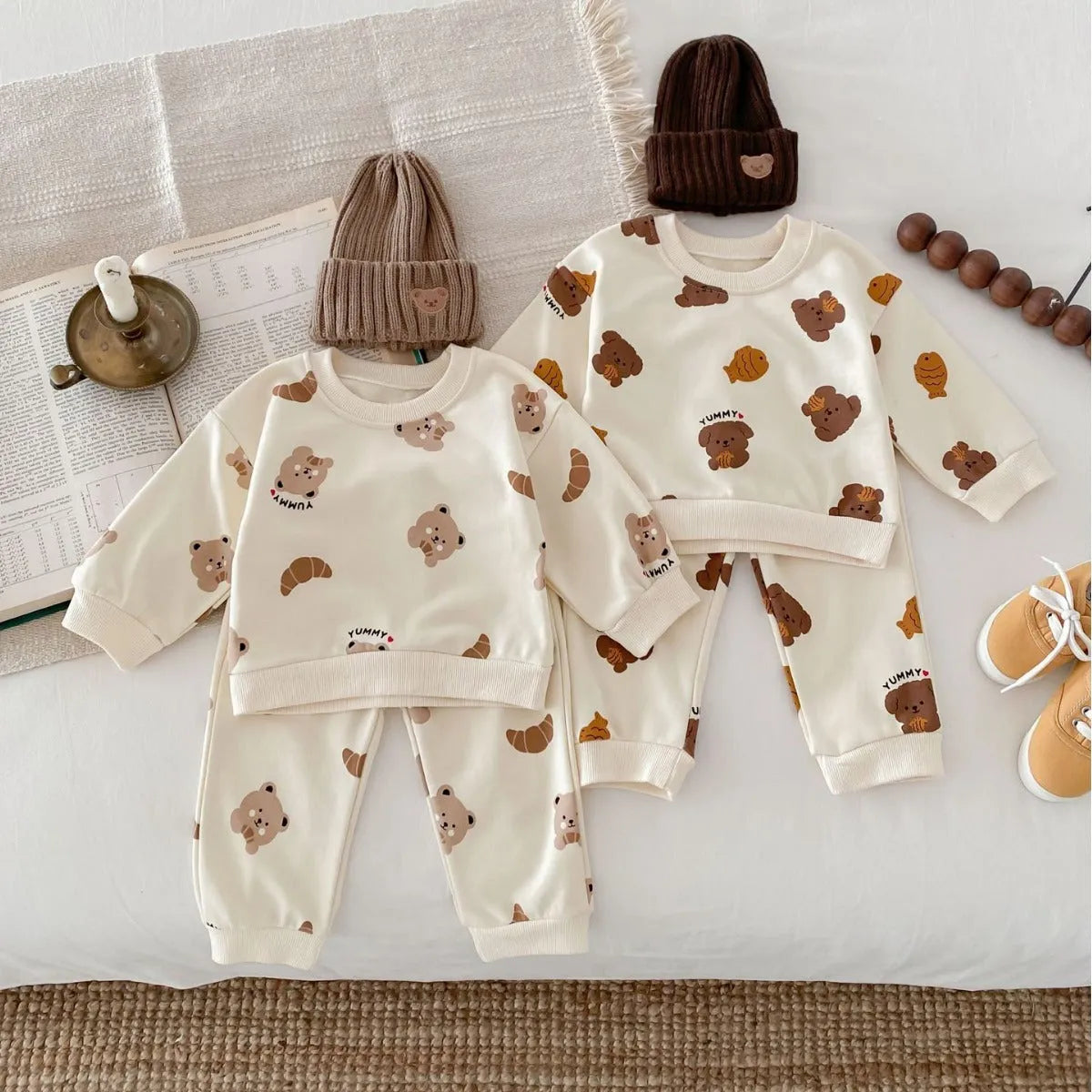 Bear round neck long-sleeve cotton suit for children with matching trousers, available in Bear or Flying Fish pattern and sizes 73cm to 110cm.