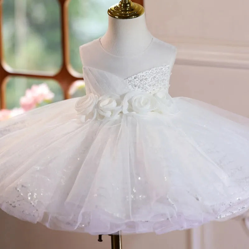 White polyester sleeveless princess dress for children's performances, round neck, full length