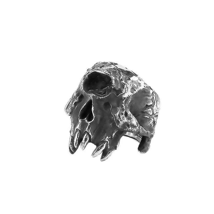 Alloy skull ring with one-eyed design in electroplated metallic finish for punk hip hop jewellery