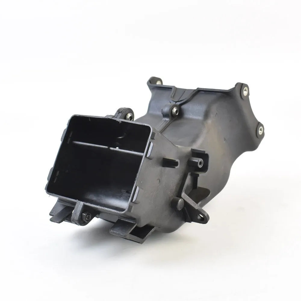 Black motorcycle ventilation pipe for Yamaha models, dimensions 280mm by 170mm by 160mm.
