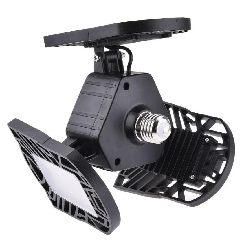 Deformable LED garage light with three adjustable heads, aluminium alloy housing, 60W 6000 lumens, IP65 waterproof