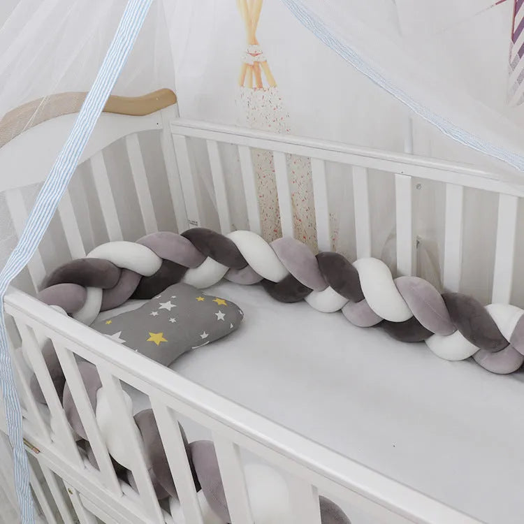 Flexible braid knot baby bumper cushion in soft spandex velvet for crib protection