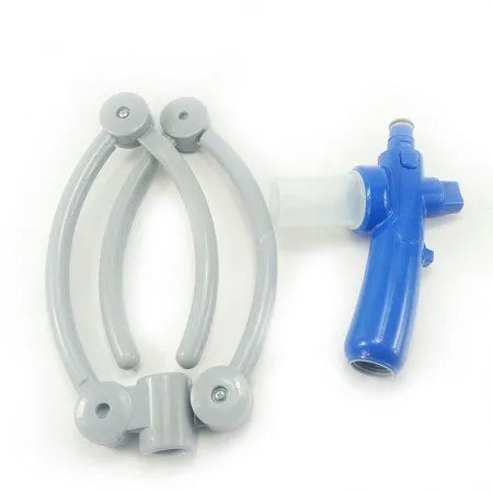 One-key foldable cleaning hose for pet bathing with 40cm PVC ring connected to a garden hose