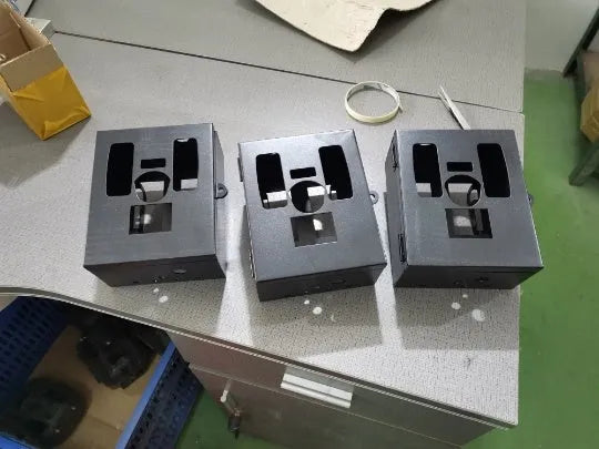Protective camera box enclosure for the Model BL480 4G trail camera.