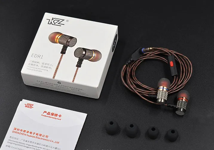 Black wired in-ear headphones with 3.5mm L-bend plug and silicone cable