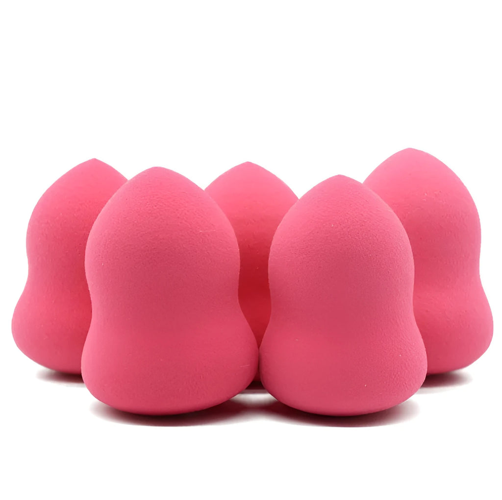 Pink non-latex makeup foundation sponge for wet or dry application, shown next to a ruler showing its 4cm size.