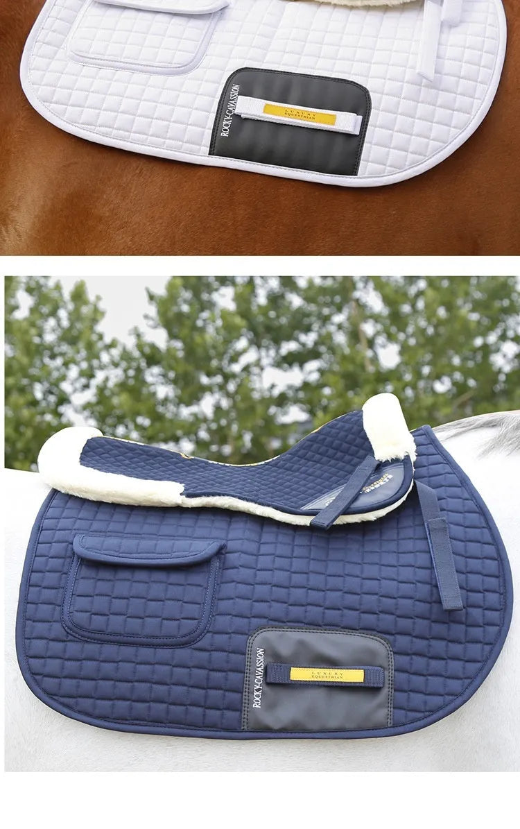 Wool riding saddle pad with shock absorption in wine red colour