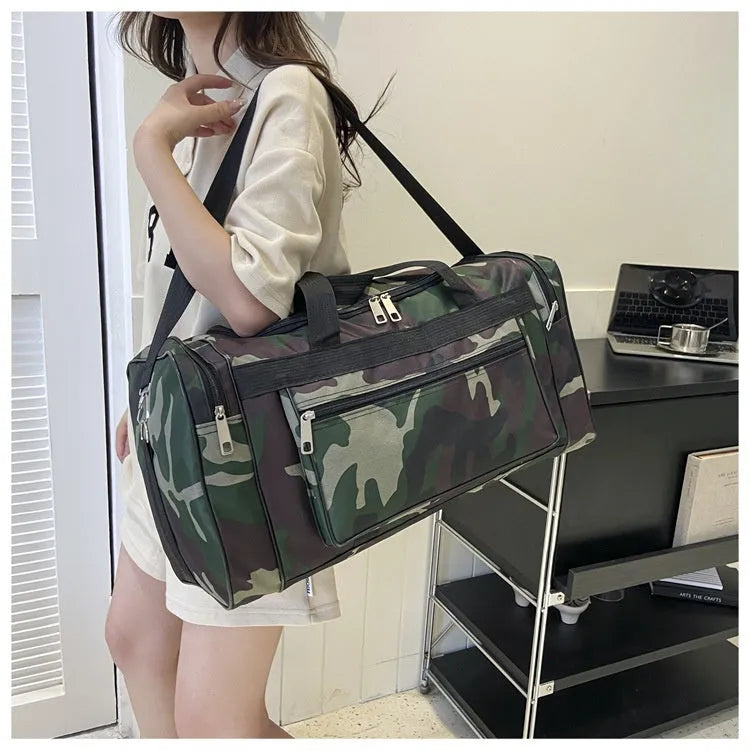 Camouflage pattern waterproof luggage bag with 20 litre capacity