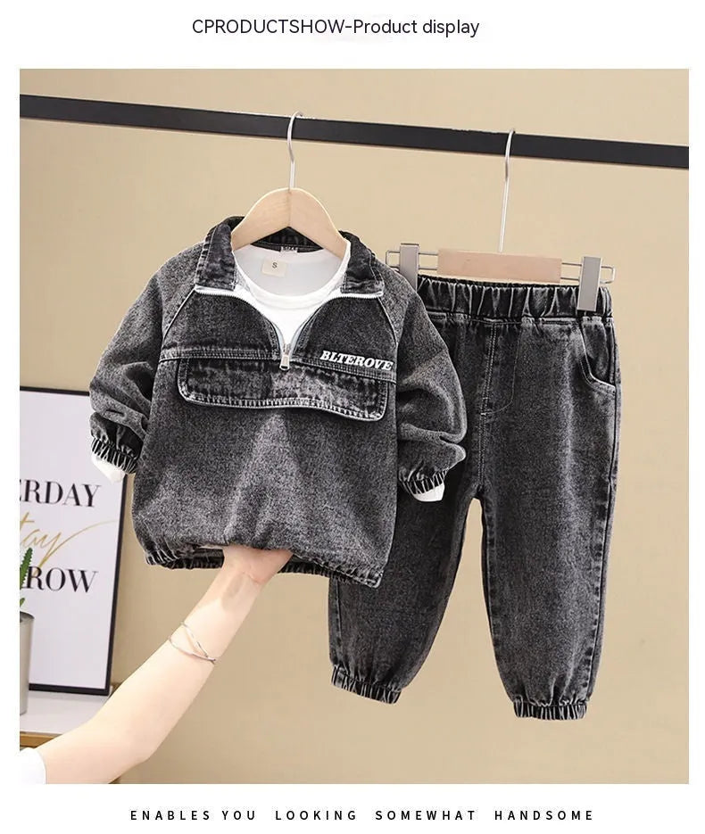 Boys wearing black denim two-piece suit set with long sleeves, Korean-style children's clothing