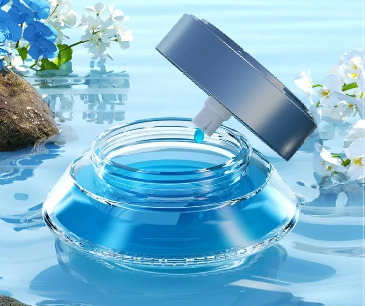 Refillable smart spray car air freshener diffuser in black or green with separate 50ml fragrance bottles.