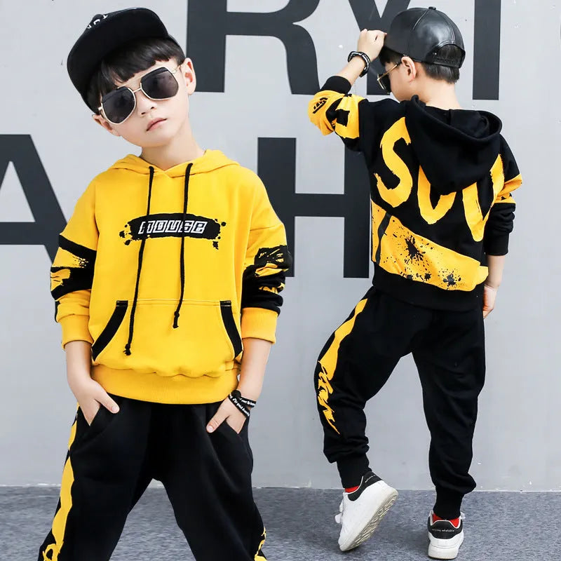 Boys' yellow hooded tracksuit set with letter print, Korean style two-piece sports outfit
