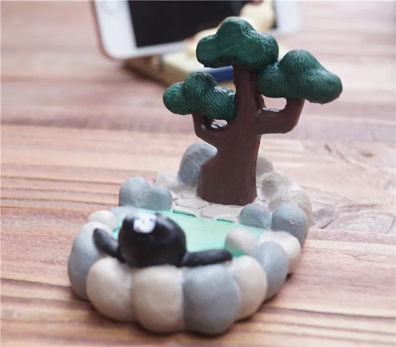 Hand-painted Japanese cat mobile phone holder with 1.3cm slot in tatami TV and hot spring styles