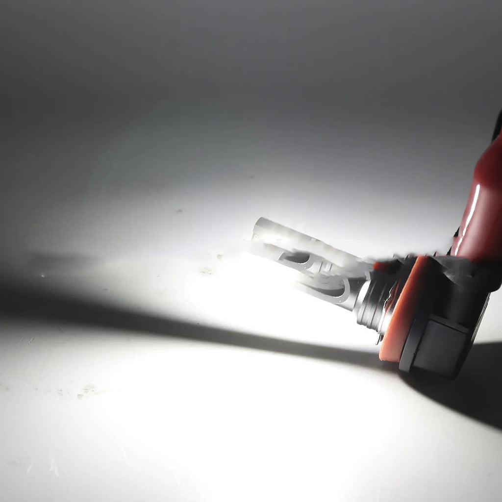 White LED car fog light bulb with aluminium body H8 H11 socket 24W 1200 lumens