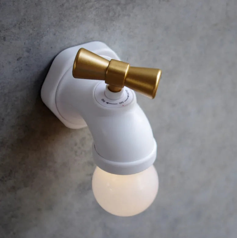 Black faucet night lamp with LED induction and USB charging, 10cm x 8cm x 6cm size