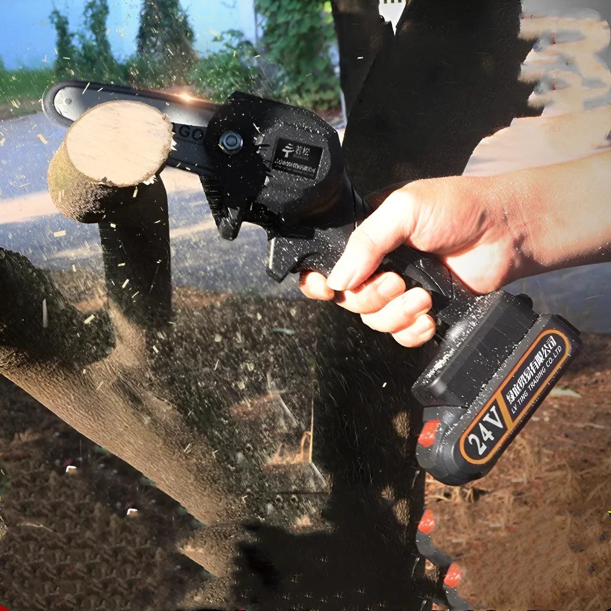 EU Model 002 wireless 6-inch lithium battery chain saw with rechargeable battery and bare metal option