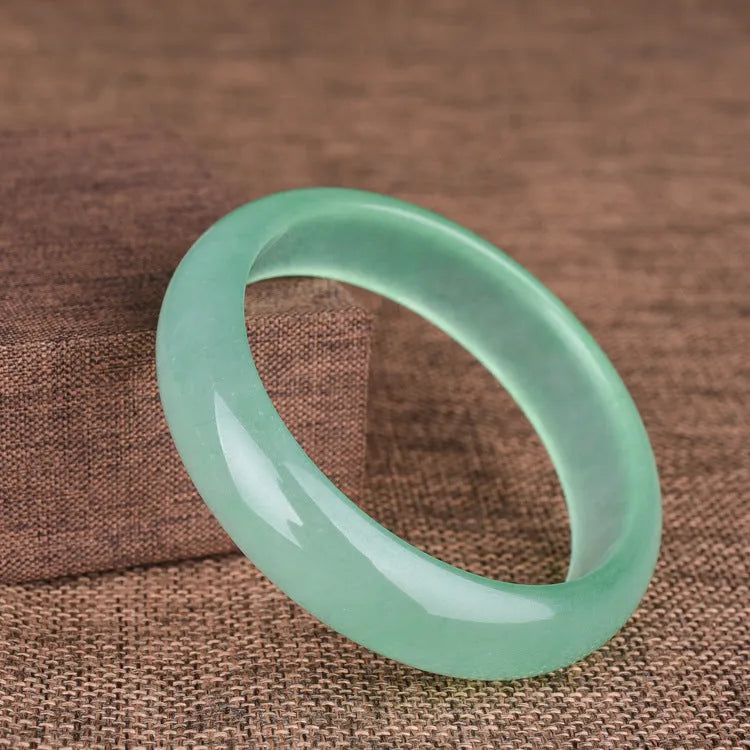Quartz rock jade bracelet for women in modern simplicity style, blue or green colour options
