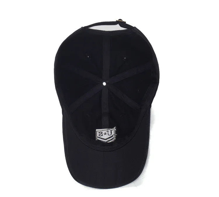 Embroidered cotton baseball cap in black with plain weave finish