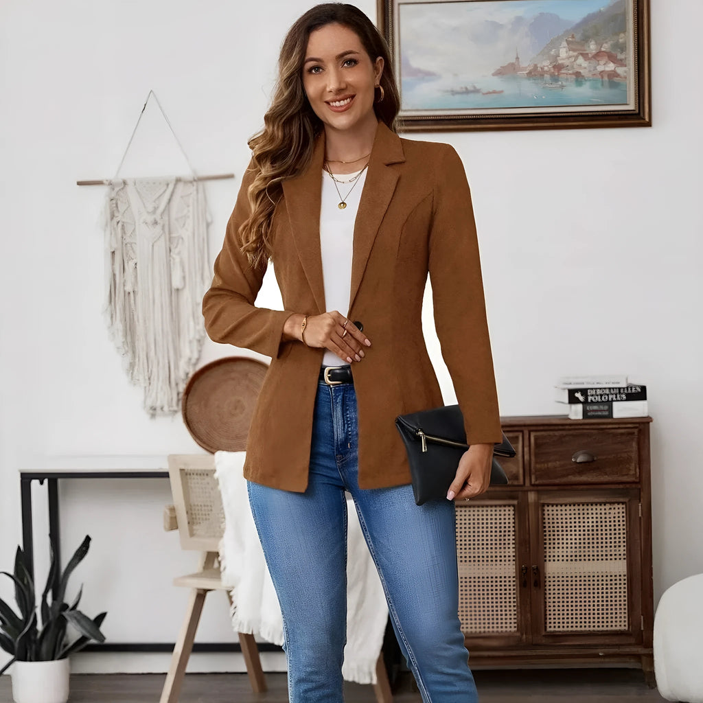 Brown single-breasted leisure suit coat with lapel collar and long sleeves