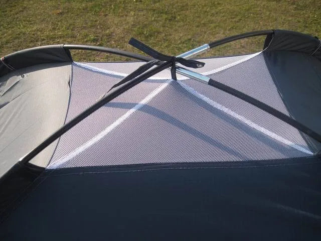Outdoor double single layer camouflage tent with fibreglass poles and Oxford cloth flysheet, suitable for 2-4 people camping
