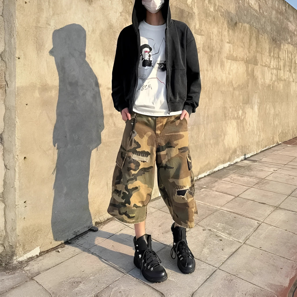 Men's camouflage cotton cropped jeans with distressed patches and straight leg