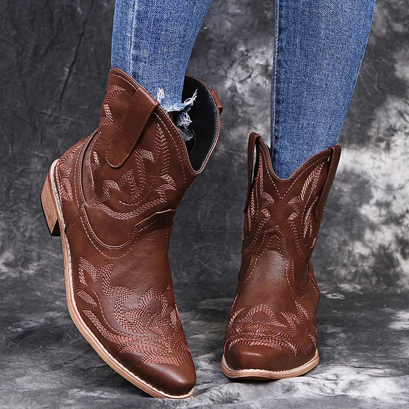 Women's embroidered cowboy boots with wedge heel in blue, brown and wine red colours