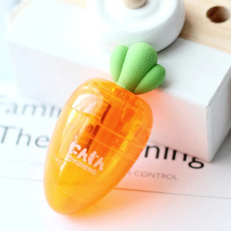 Carrot cartoon plastic pencil sharpener with 7cm handle and blade-free student design
