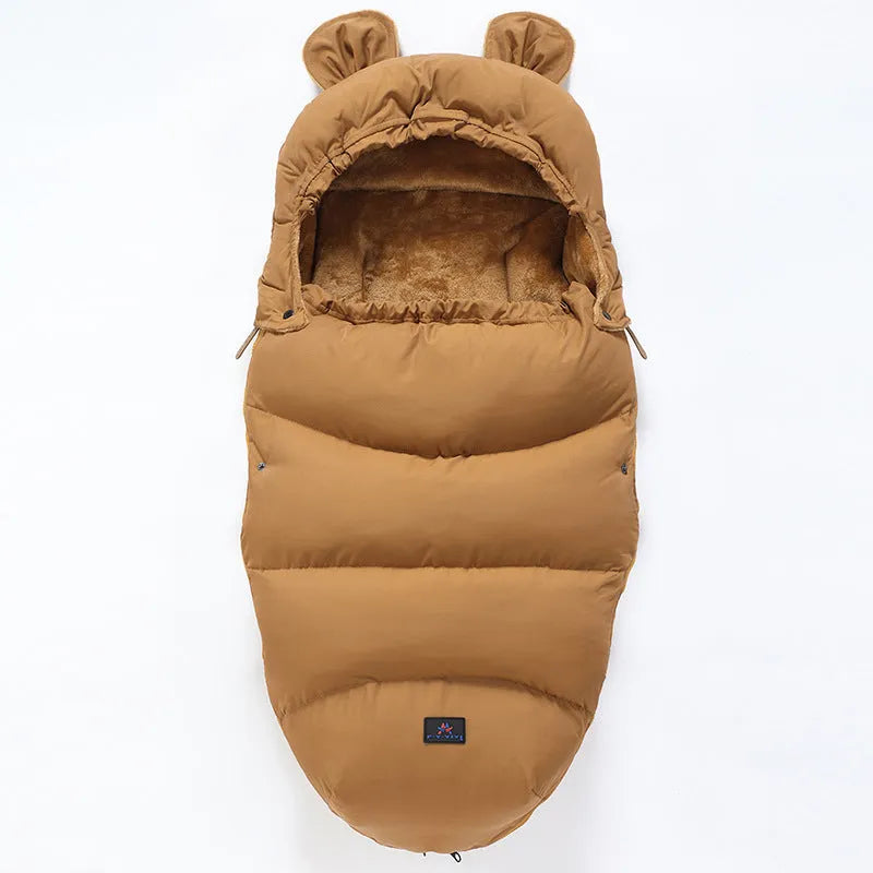 Dismountable baby stroller sleeping bag in a silkworm cocoon style for ages 1-3.