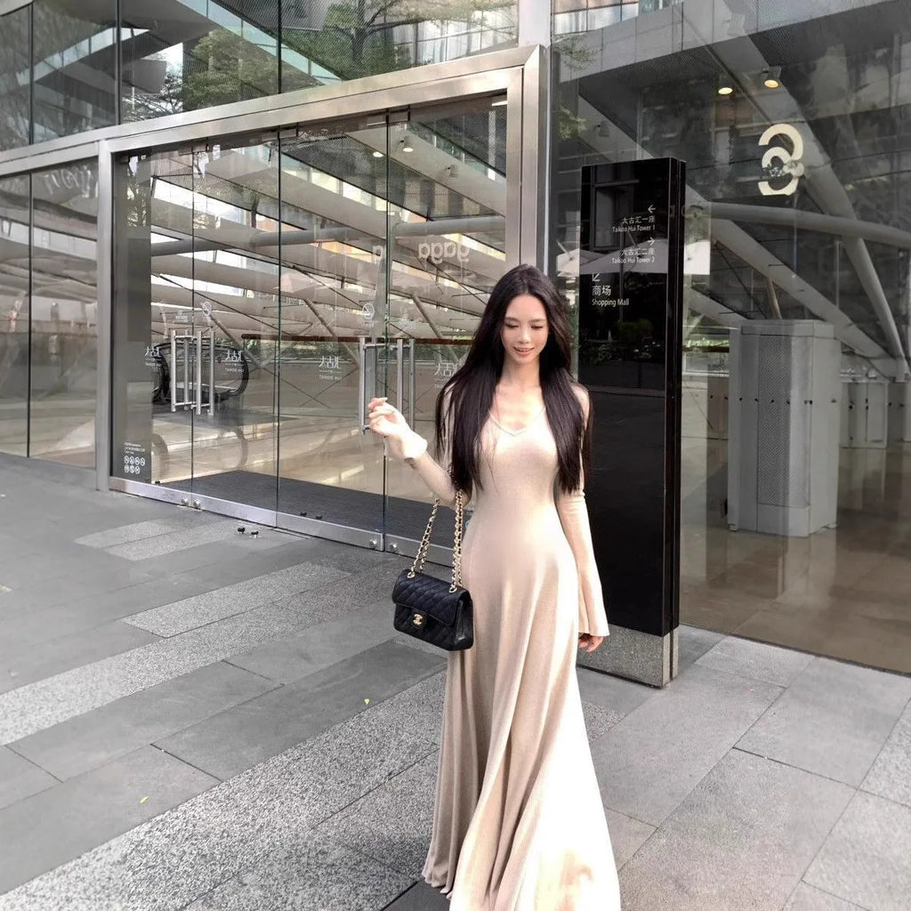 Knitted women's autumn winter dress with high-waist, hood, long sleeves, solid colour mid-length