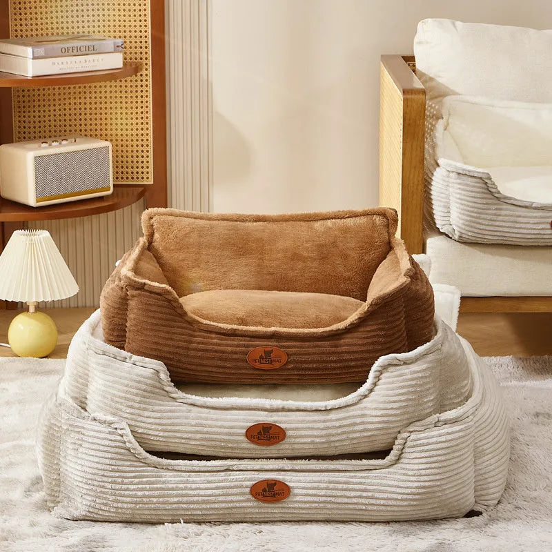 Coffee and white removable washable pet bed for dogs and cats in five sizes from XS to XL.